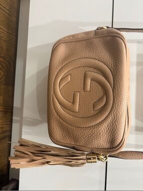 Gucci Soho Disco tan colour